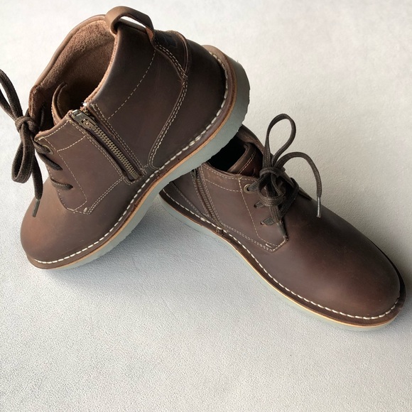 Florsheim ~ Chukka Boot with Side Zipper ~ Boys Size 5 - Picture 15 of 15